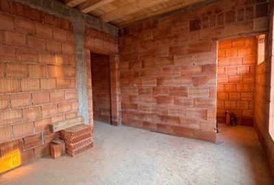 De  vanzare  casa individuala in loc.Suceagu, la 15km de Cluj-Napoca - 2