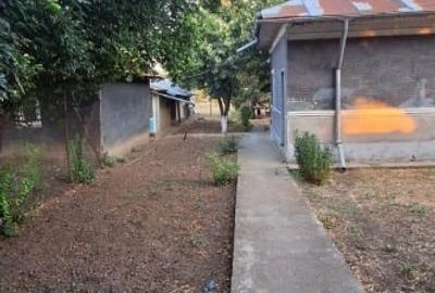 Teren 2500 m cu casă posibilitate de vânzare integrală sau parțială - 8