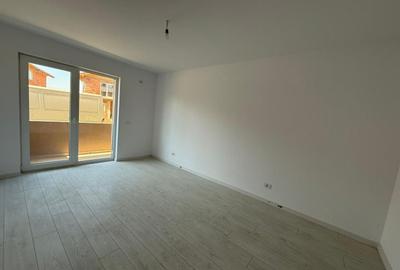 Apartament cu 3 camere decomandat în Girocului - 2