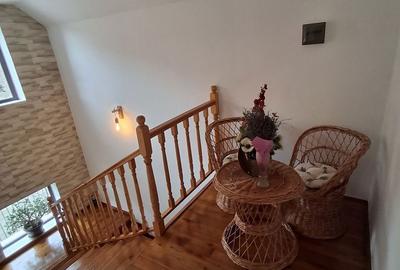 Casă cu 4 camere decomandat în Timișu de Jos - 3