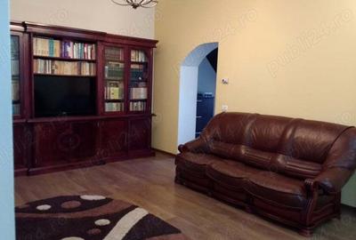 Vand CASA in or.Buhusi,jud.Bacau ,STR,Libertatii,Nr,159,suprafata construita 220mp,DS+P+E - 2