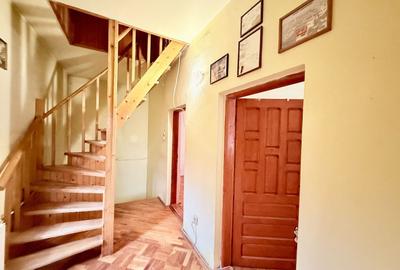 Casă cu 6 camere cu Canalizare în Regie - 36