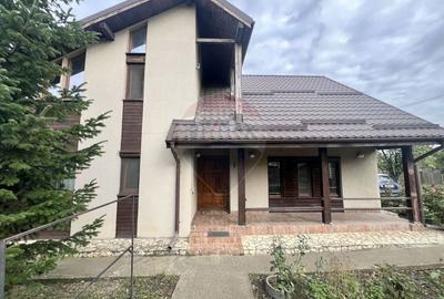 Casă individuală cu 4 camere cu Garaj în Central - 33