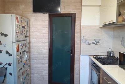 Vanzare Apartament 2 cam. cf.1 semid.,etajul 4, mobilat si utilat nou in zona Hipodrom - Bariera - 13