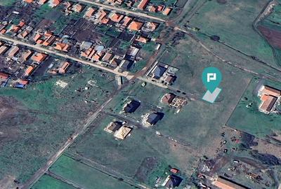 Loc de casa de 448mp în Livada - 1