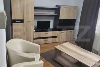 Apartament cu 3 camere decomandat în Central - 1