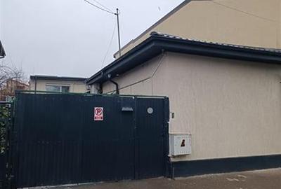 Casă individuală cu 5 camere cu Canalizare în Eroii Revoluției - 2