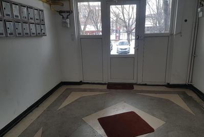 Apartament doua camere, bucatarie mare, renovat, liber, Aviatori - 2