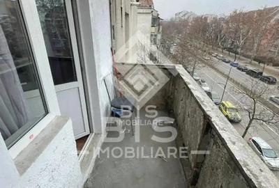 Apartament spatios 3 camere - Bdul Independentei - 13