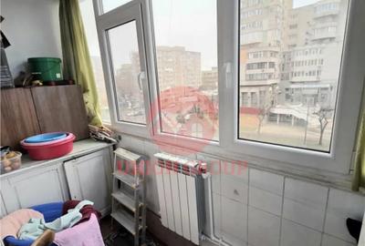 Apartament cu 3 camere decomandat în Casa de Cultură - 14