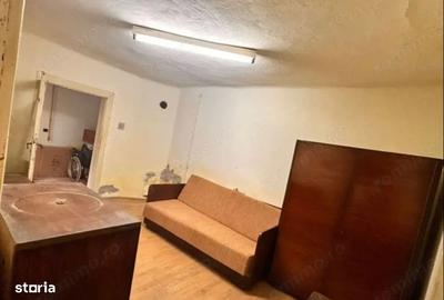 Casă cu 4 camere nedecomandat cu Teren 342 Mp în Ghirodei - 2