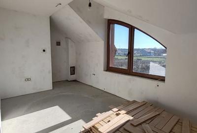 Casă cu 4 camere în Lăpuș - 7