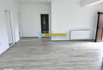 Casă cu 3 camere cu Teren 330 Mp în Micești - 9