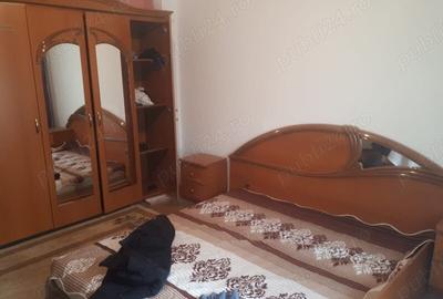 Apartament cu 4 camere decomandat în Baicului