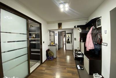 Apartament cu 3 camere decomandat în Central - 8