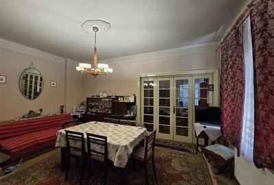 VILA INTERBELICA PE O STRADA LINISTITA - 4