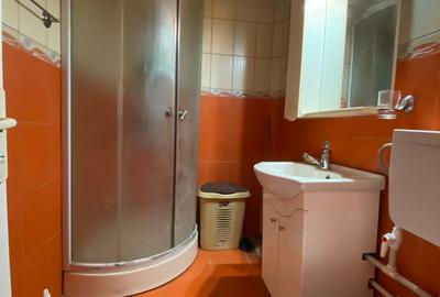 Apartament cu 2 camere decomandat în Casa de Cultură - 6