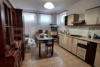 Casă cu 4 camere cu Teren 550 Mp în Central - 14