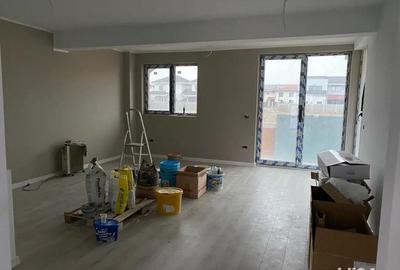 Casă cu 4 camere cu Teren 621 Mp în Moșnița Nouă