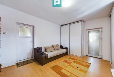 Casă cu 5 camere cu Teren 389 Mp în Central - 3