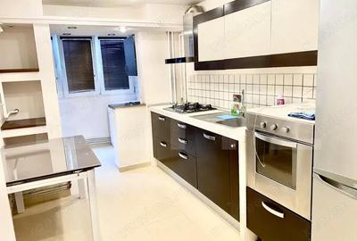 Apartament cu 4 camere decomandat în Central - 3