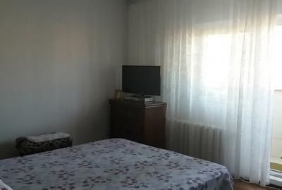 Apartament cu 3 camere decomandat în Vitan - 3