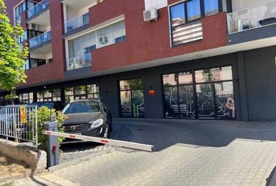 Spațiu comercial, în Central