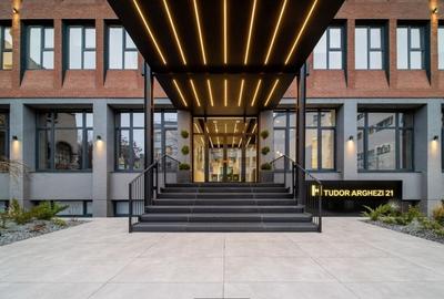 Spatiu Comercial in Cladire de Birouri 200-400 mp - 2
