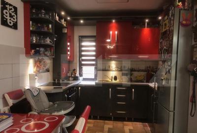 De vanzare apartament , cu 3 camere, 60mp, zona Carpati 2 - 12