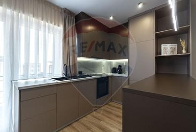 Apartament cu 2 camere decomandat, mobilat în Tractorul - 4