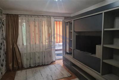 Apartament cu 3 camere decomandat în Berceni