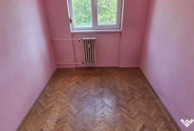 Apartament cu 3 camere decomandat în Sud - 11