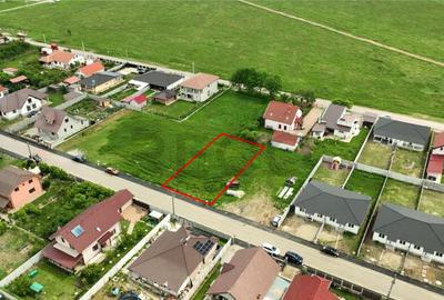 Teren de 775 mp, în Nojorid - 3