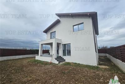 Vila 4 camere (154mp totali) in zona retrasa Domnesti