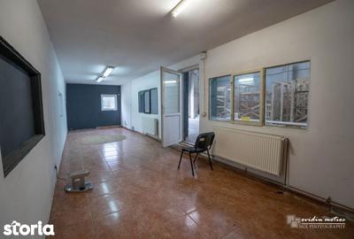 Spațiu comercial, de 740 mp, în Florești