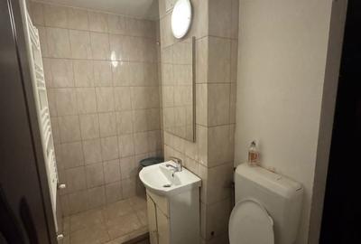 Garsonieră decomandată în Central - 3