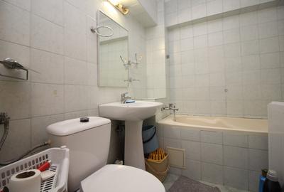 Apartament cu 3 camere semidecomandat, mobilat în Crângași - 15