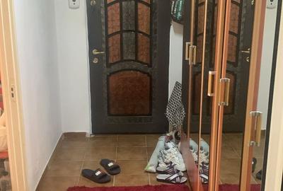 Apartament cu 3 camere decomandat în Ozana