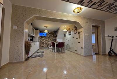 Casă cu 4 camere cu Teren 700 Mp în Central - 6