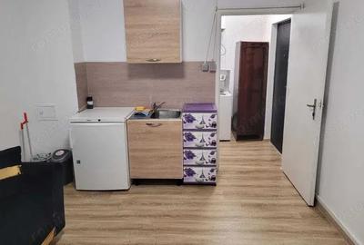 Garsonieră decomandată în Herăstrău