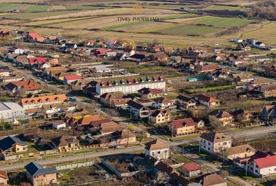 Proprietar - Teren in vatra satului, cu toate utilitatile, FS 17m, S. 1340 mp Proprietar - Teren in vatra satului, cu toate utilitatile, FS 17m, S. 1340 mp - 2