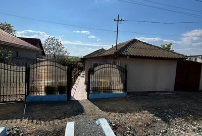 Casă cu 3 camere în Corbu - 8