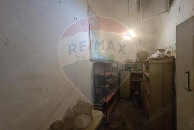 Casă cu 4 camere cu Teren 346 Mp în Central - 3