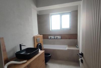 Apartament cu 3 camere decomandat, mobilat în Kamsas - 1