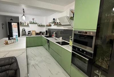 Casă cu Teren 600 Mp în Petros - 5