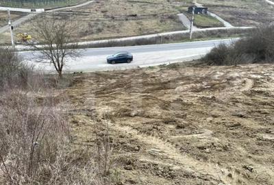 Teren de 1525 mp, în Central - 11