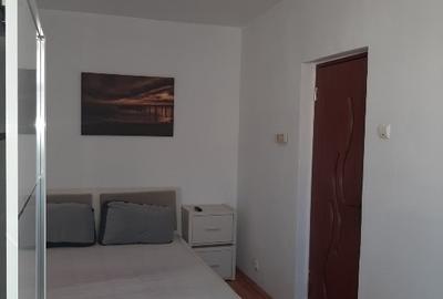Apartament cu 3 camere semidecomandat în Gorjului - 10