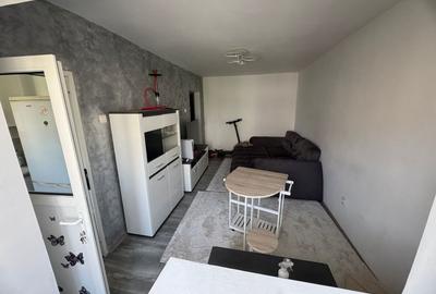 Apartament cu 3 camere în Vladimirescu - 1