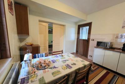 Casa de vanzare, 140 mp, zona Micro 11 - 8