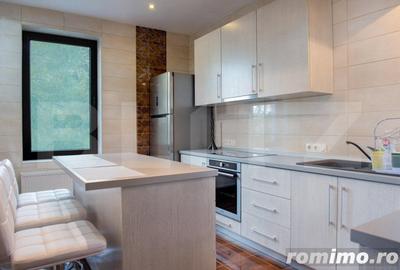 Casă cu 4 camere cu Teren 2456 Mp în Livezeni - 10